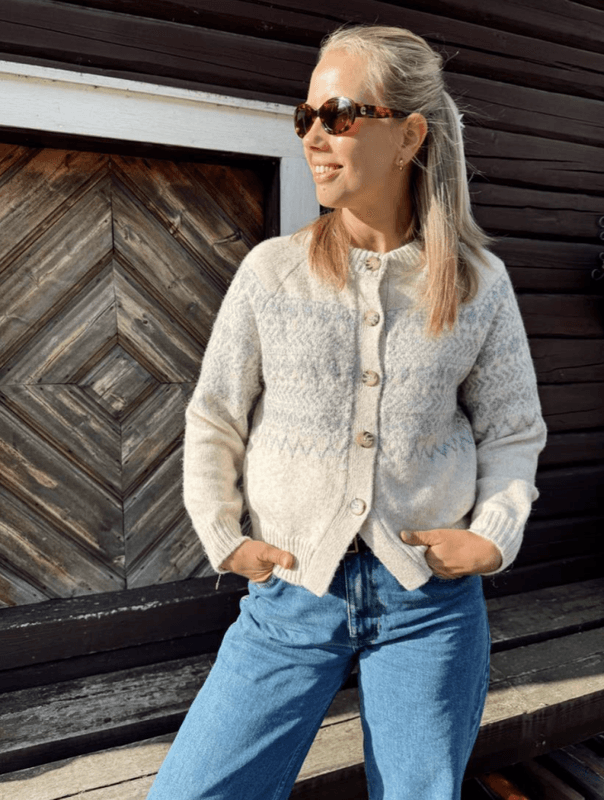 Charmaine Cardigan Whitecap/Grey Jaquard Part Two